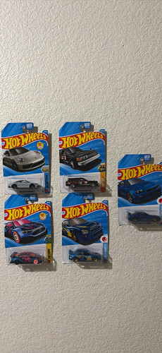 Hot wheels diecast car - wheels,