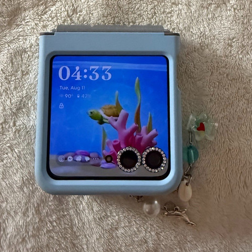 Motorola razr flip - (2026).,