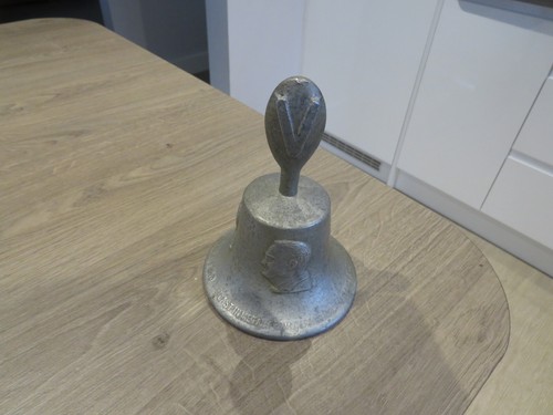 Bell cast from the - 2,