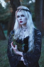 Cosplay Gothic Raven Skull Headpiece Witch Headband  Black Elf Flower Crown -