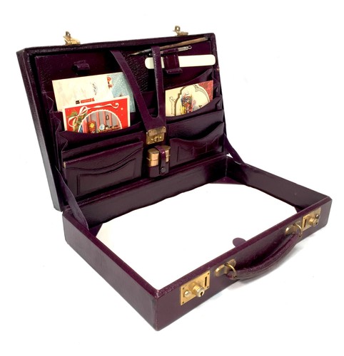 Antique ladies leather travel - ladies,