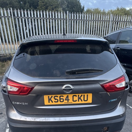 Nissan qashqai j11 tailgate - nissan,