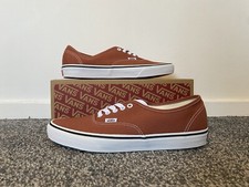 BRAND NEW Vans Authentic -