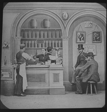 Photo VICTORIAN PUB SCENE FROM TEMPERANCE STORY C1890 Magic Lantern Slide