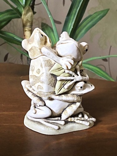 Harmony kingdom tree frogs - kingdom,