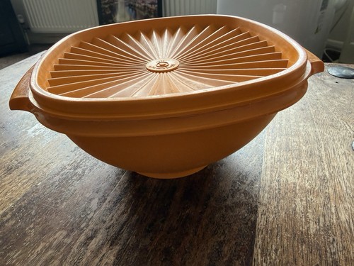 Vintage 1970 tupperware - vintage, 1970’s