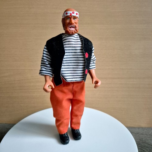 Toy island voice - toy, raiders
