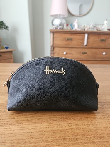 Harrods black cosmetic mke - harrods,