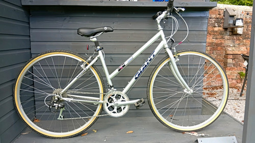 Giant x500 hybrid bike - giant,