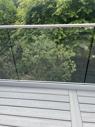 Posiglaze frameless glass base