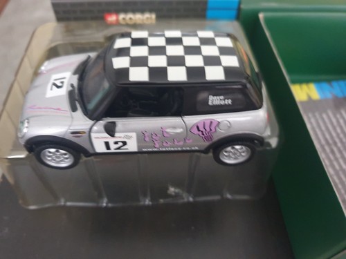 Corgi cc86513 new mini john - new,