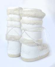 Womens DIOR Moon Boots White