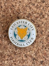 LEICESTER  FC   Metal /enamel  Crest pin badge Price includes delivery