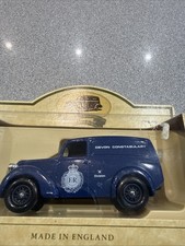 Lledo Morris Z Van Devon