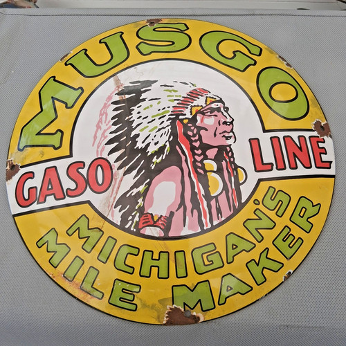 Vintage enamel musgo - musgo, gasoline