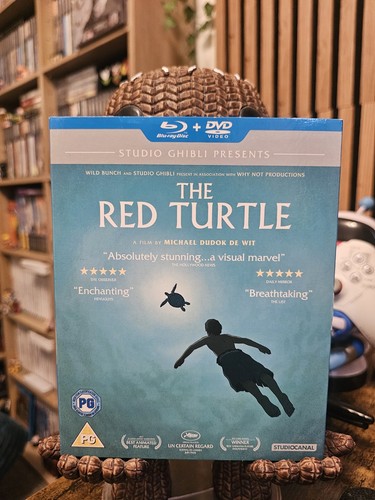 The red turtle - red,
