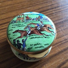 TOYE, KENNING & SPENCER DERBY HORSE RACE 1979 200 Years ENAMEL TRINKET PILL  BOX