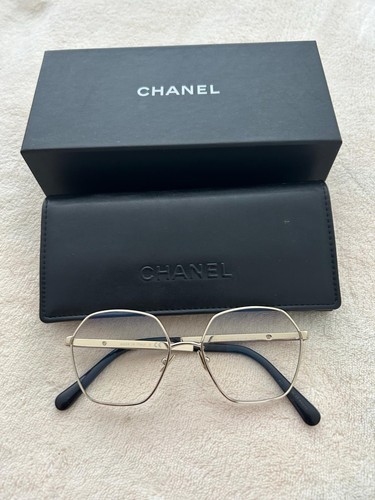 Chanel gold tone geometric - gold,