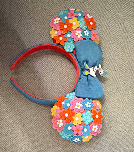 Disney daisy duck floral - disney,