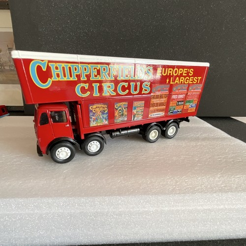 Corgi circus chipperfields - corgi,