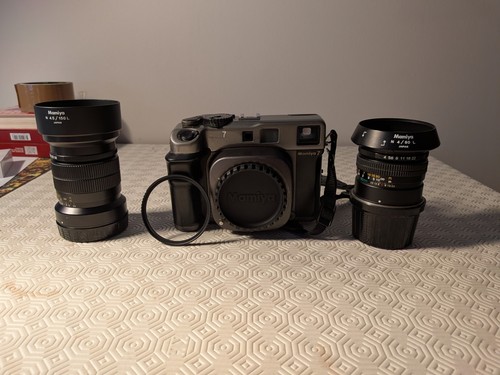 Mamiya medium format camera - medium,