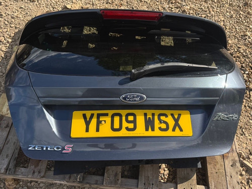 Ford fiesta zetec tailgate - ford,