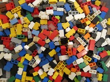 Lego - FIVE HUNDRED BRICKS -- 1x2 and 1x3 a very good mix in Various Colours