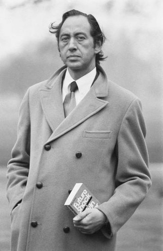 Alvin toffler holding - alvin,