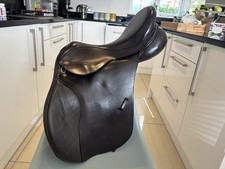 Kent and masters brown standard wither GP (MGP) saddle 17.5”.