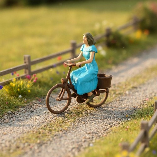 Detailed resin cyclist figure - detailed,