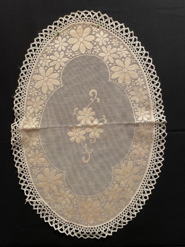 Vintage filet crochet lace - vintage,