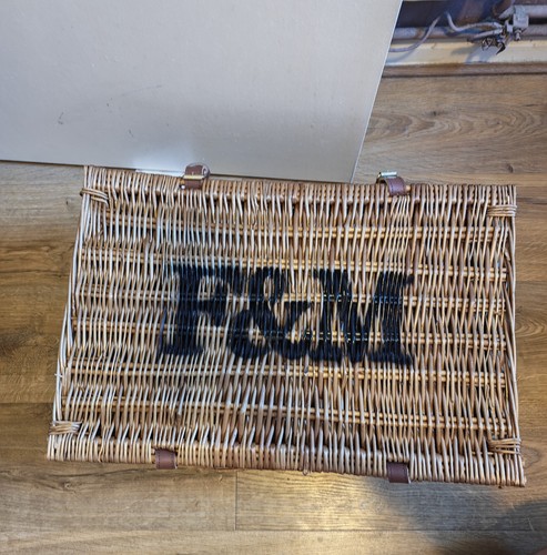 Fortnum mason hamper picnic - fortnum, &