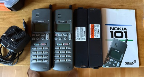 Vintage nokia 101 brick mobile - nokia,