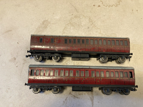 Hornby dublo maroon - x,