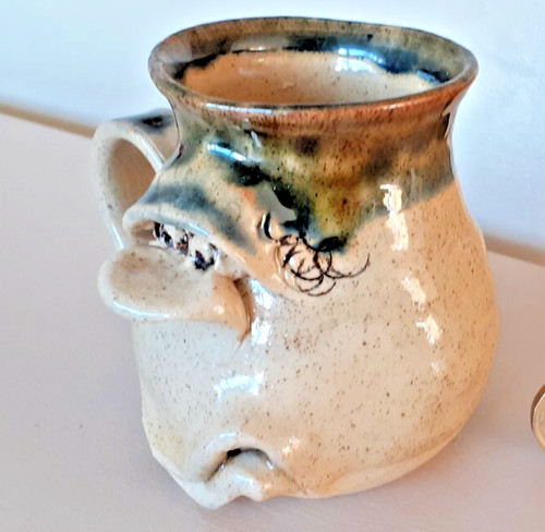 Vintage 1980 pretty ugly mug - 1980's,