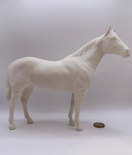 Beswick white matt quarter - white,