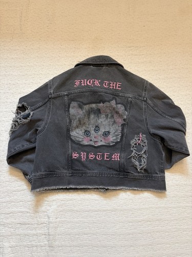 Distressed ck the - ‘f*ck,