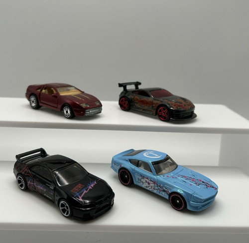 Hot wheels nissan - wheels, lot