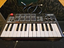 Also MPK Mini Play MIDI Controller with built-in sounds