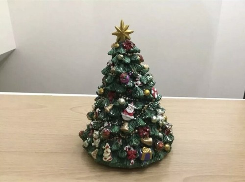 Musical christmas tree - musical,