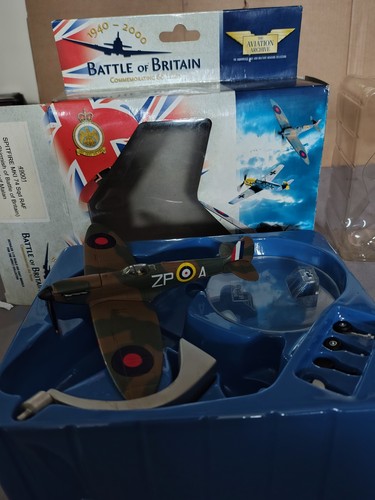 Corgi 49001 spitfire mk1 72 - 49001,