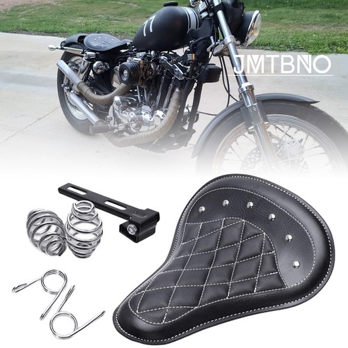 Large solo seat w spring - 13",