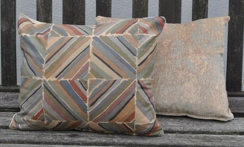 12x14 zipped cushion - 12x14",