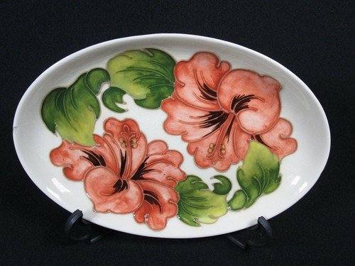 Vintage william moorcroft - william,
