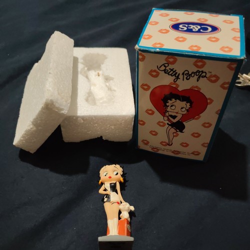 Miniature betty boop - boop, swinging