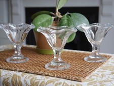 3 x Ruffled Glass Stemmed Desert Ice Cream Sundae Bowls Vintage Retro Style