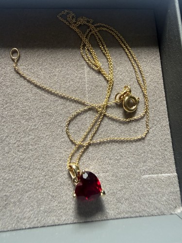 9ct gold ruby heart - 9ct,