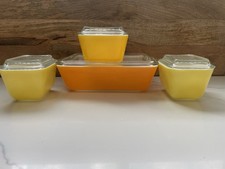 Vintage Pyrex Daisy Fridge Set
