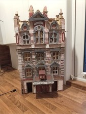 Viv cinema model