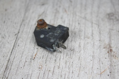Brake light switch handbrake